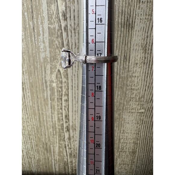 NEW 2.5ct Moissanite - 18K White Gold Over Silver - Sz. 6.5 - Picture 3 of 8